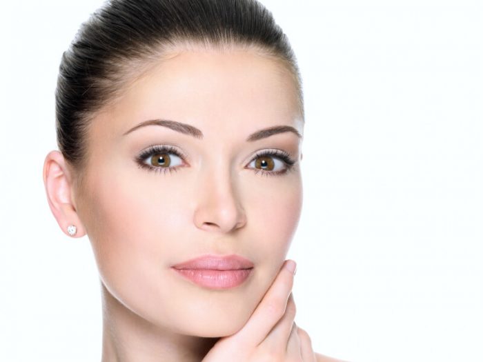 Many patients choose a thread lift to reduce wrinkles and rejuvenate the face as it is less invasive than a facelift.